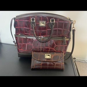 Dooney & Bourke purse and wallet